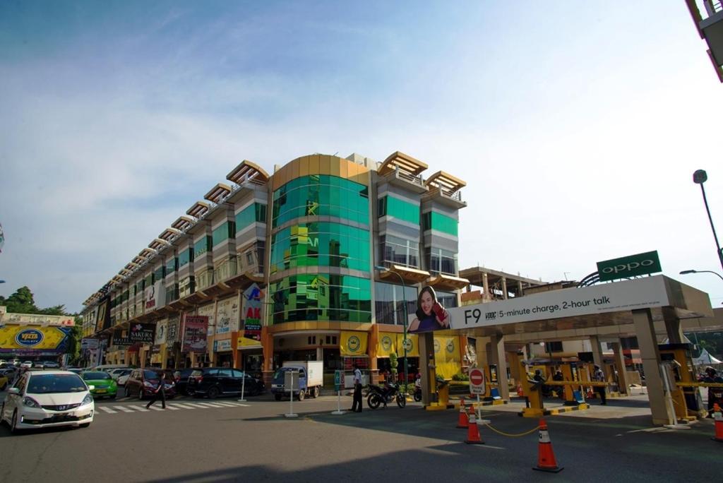 Ak Hotel Nagoya Hill Batam Esterno foto